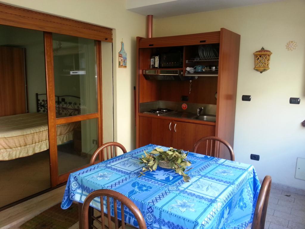 Reggio Central House Low Cost Per 4 เรจโจ ดี คาลาเบีย ภายนอก รูปภาพ