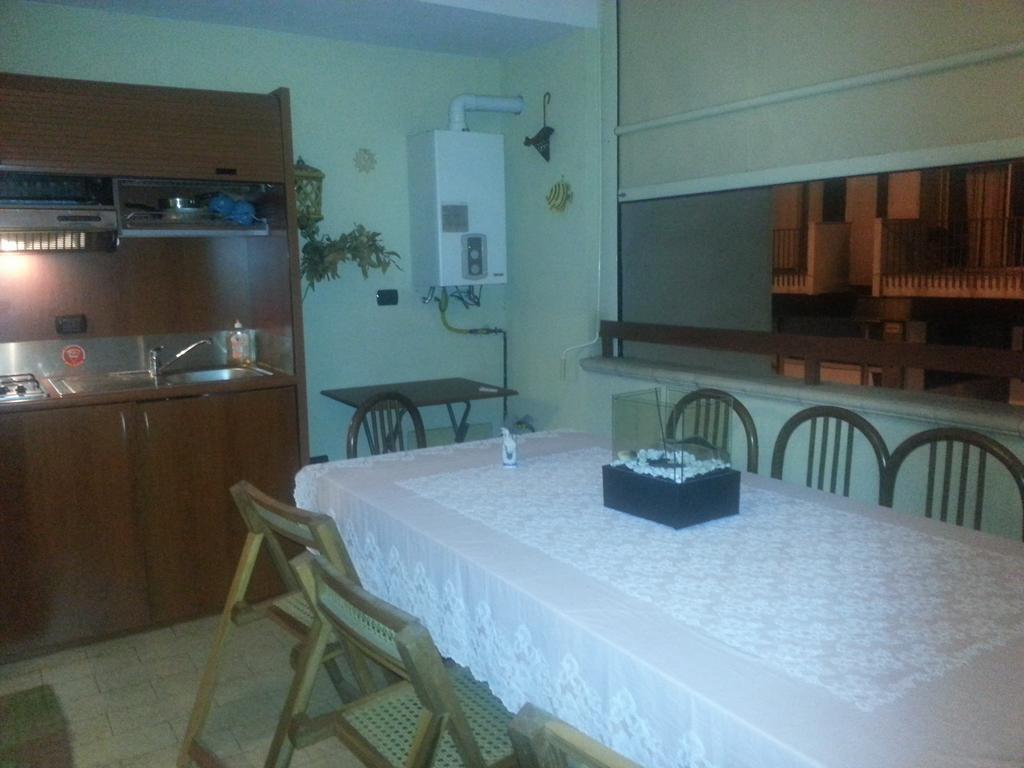 Reggio Central House Low Cost Per 4 เรจโจ ดี คาลาเบีย ภายนอก รูปภาพ