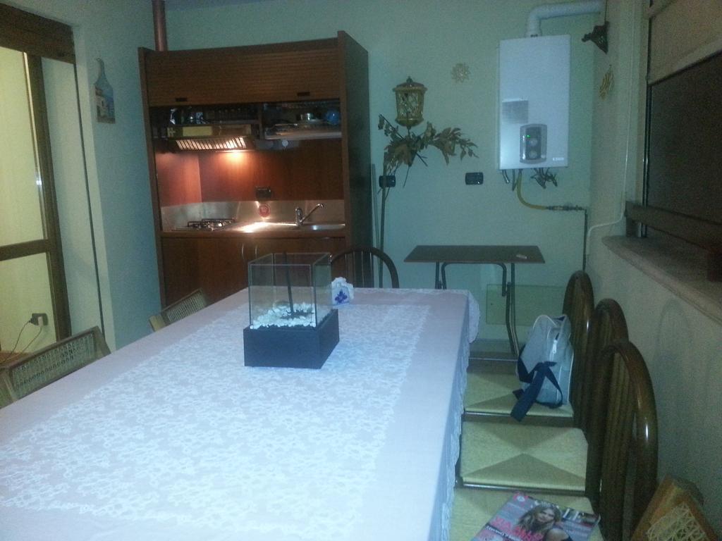 Reggio Central House Low Cost Per 4 เรจโจ ดี คาลาเบีย ภายนอก รูปภาพ