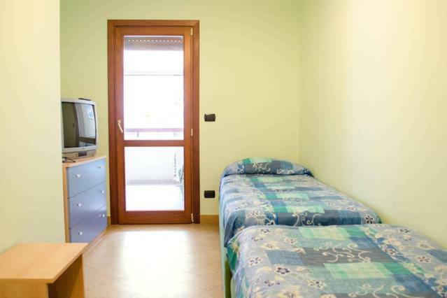 Reggio Central House Low Cost Per 4 เรจโจ ดี คาลาเบีย ภายนอก รูปภาพ